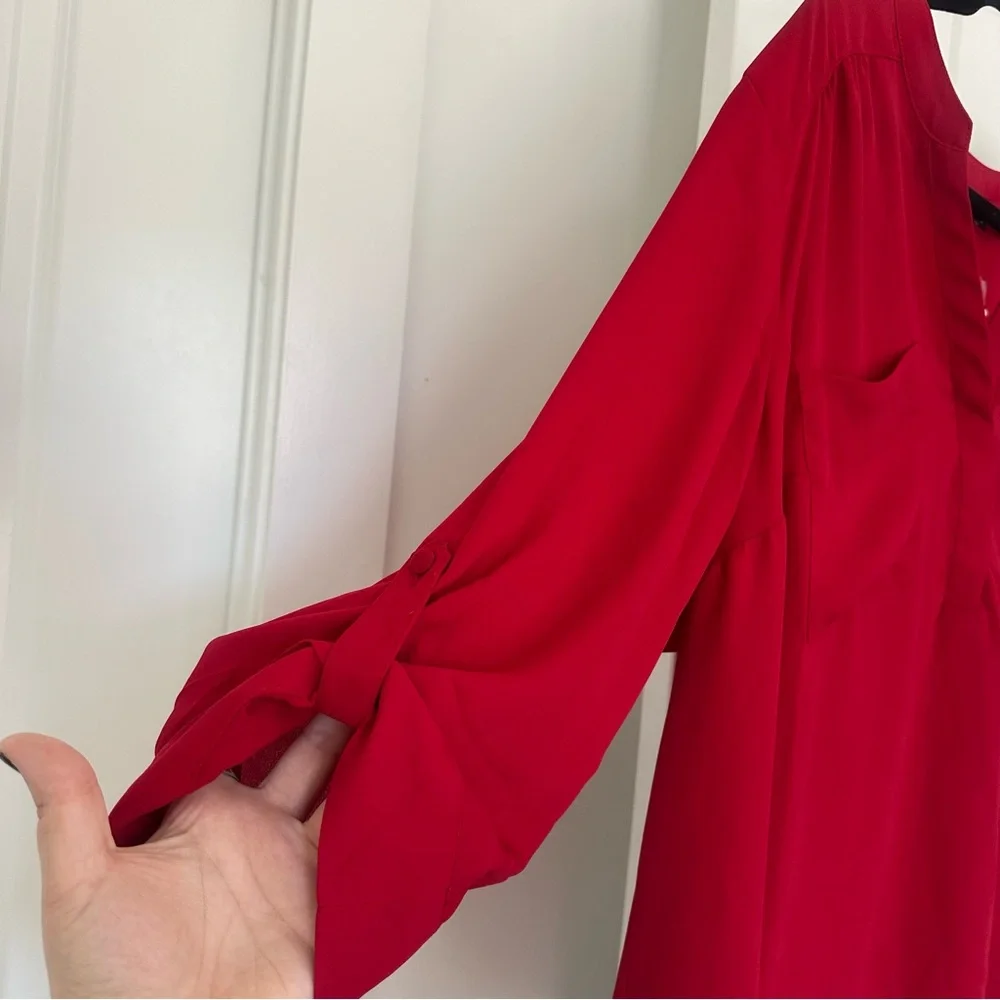NWT! Torrid (2X) “Harper” Red V-Neck 3/4 Sleeve Flowy Top - Picture 9 of 10